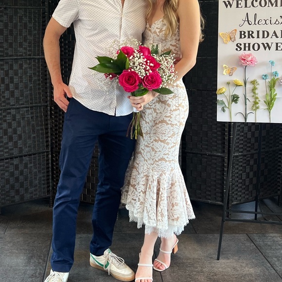 V Chapman Naomi Dress - Picture 7 of 8